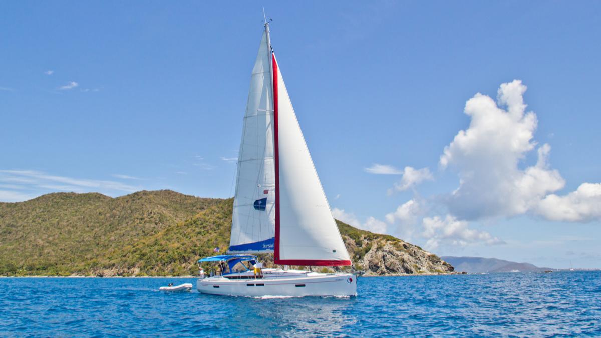 Sunsail 47 Classic Monohull in Athens