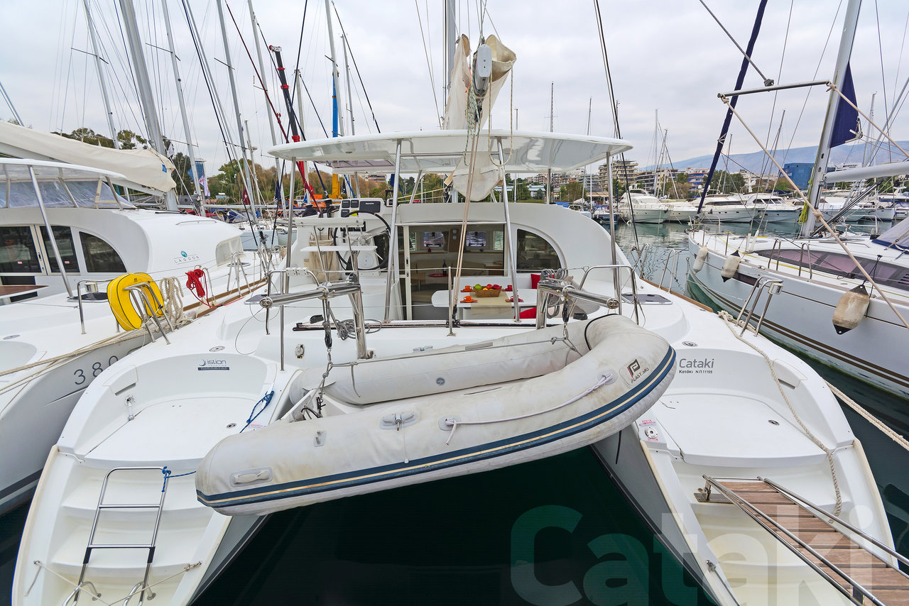 Istion Yachting Lagoon 380 S2 Cataki Catamaran in Athens