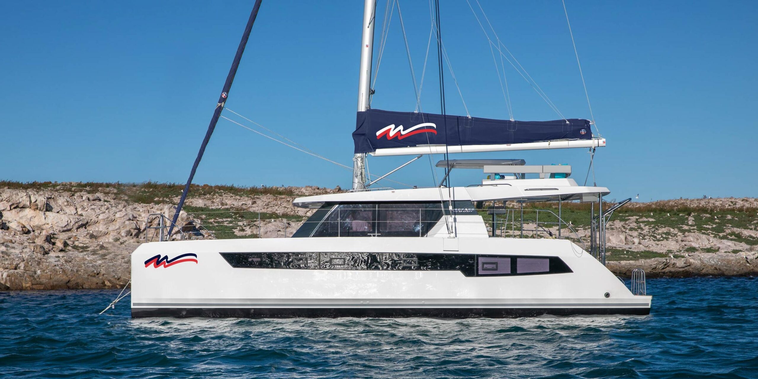 Moorings 4200 Club Class Catamaran in Antigua