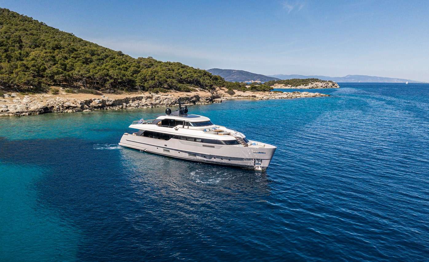 Fatsa Crewed San Lorenzo 95 Motoryacht Charter Cruising Greece
