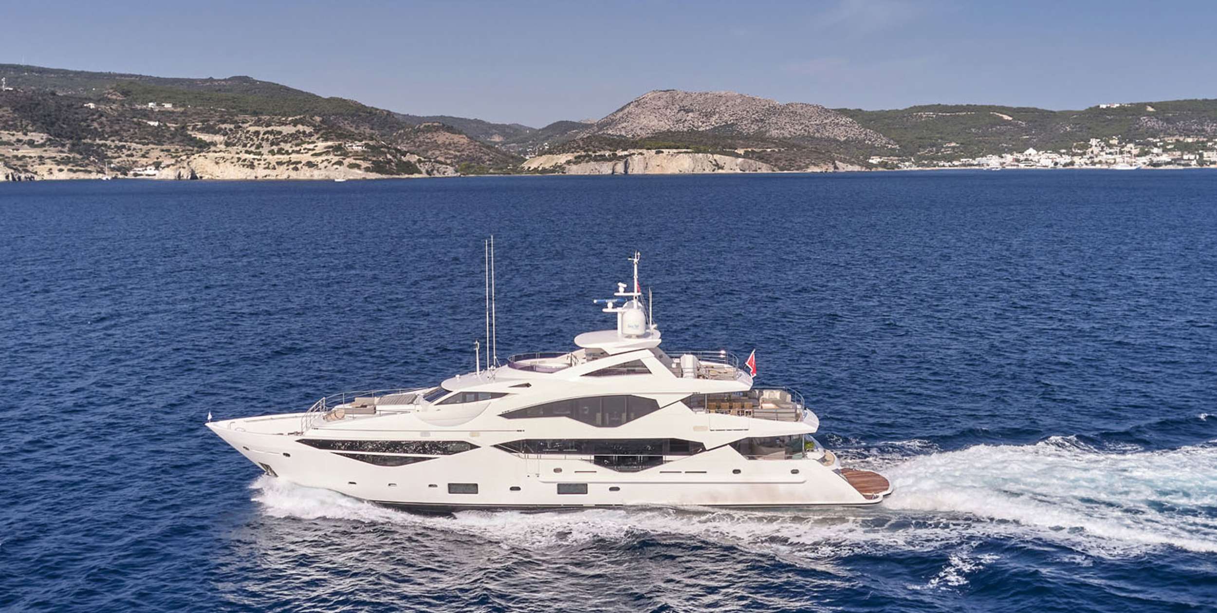 Aqua Libra Luxury Crewed Sunseeker 131 Yacht Charter Cruising Greece.