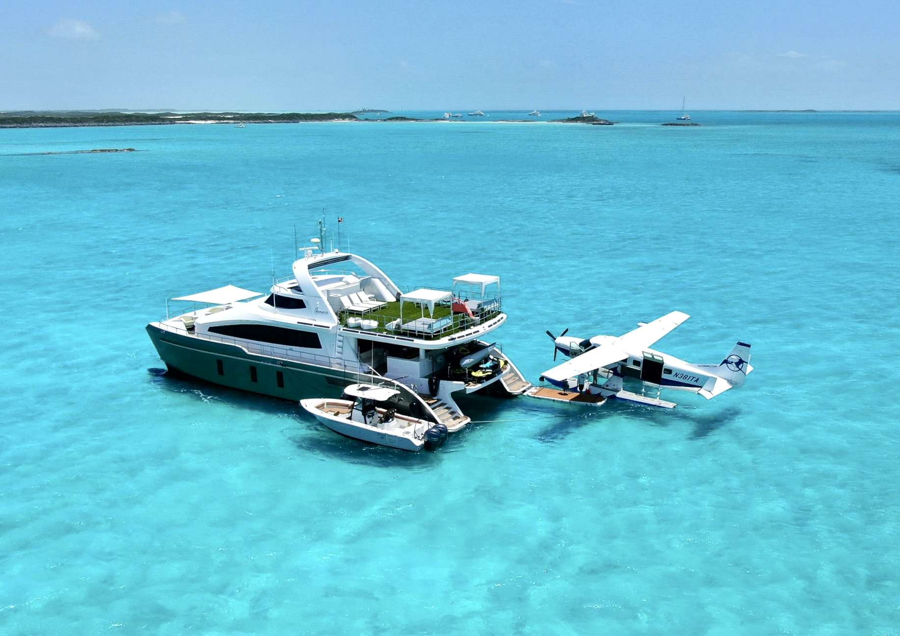 Samara Crewed Powercat Charter for 8 guests Cruising Greece