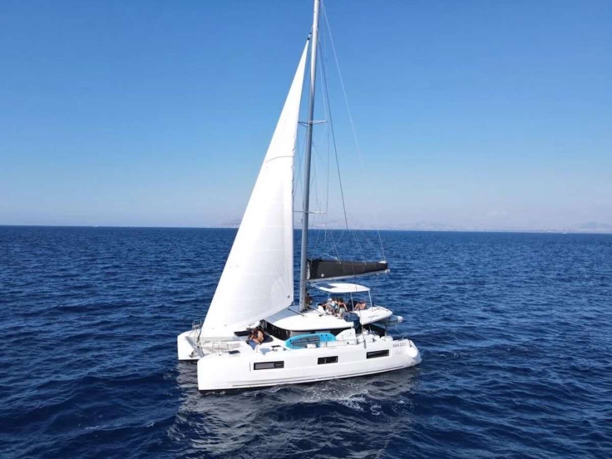 Starry Night Crewed Lagoon 46 Catamaran Charter Sailing St. Thomas